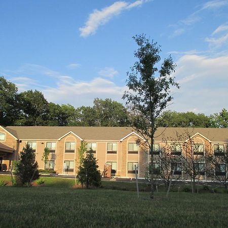 Red Carpet Inn And Suites Monmouth Junction Buitenkant foto