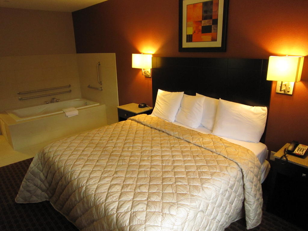 Red Carpet Inn And Suites Monmouth Junction Kamer foto