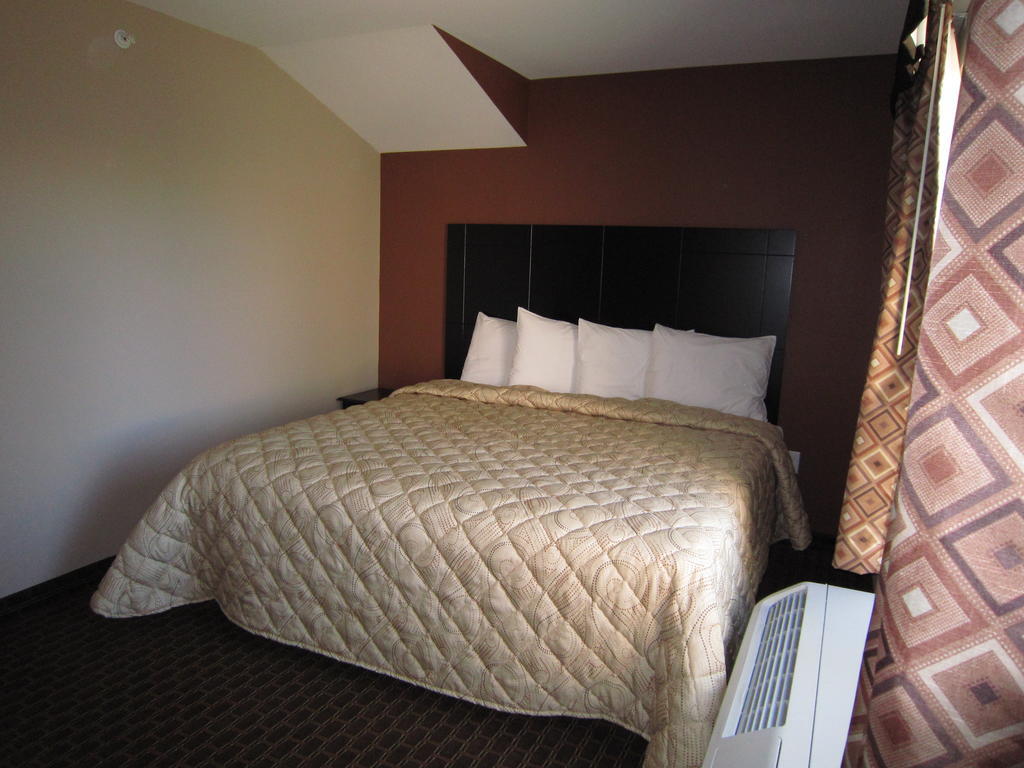 Red Carpet Inn And Suites Monmouth Junction Kamer foto